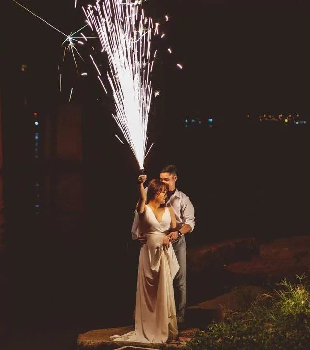 Cold Pyro Fountains — Click & Fire event services, Crete