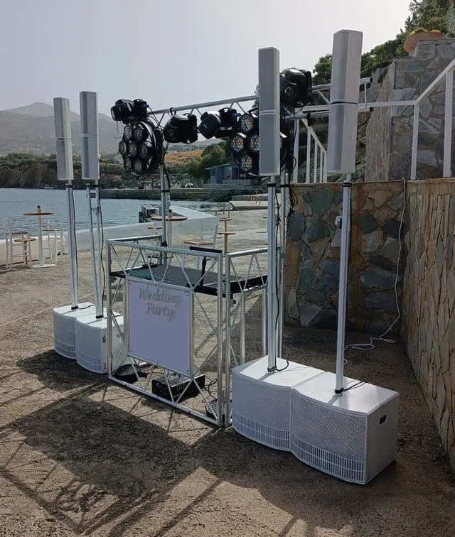 DJ — Sound & Light · Complete — Click & Fire event services, Crete